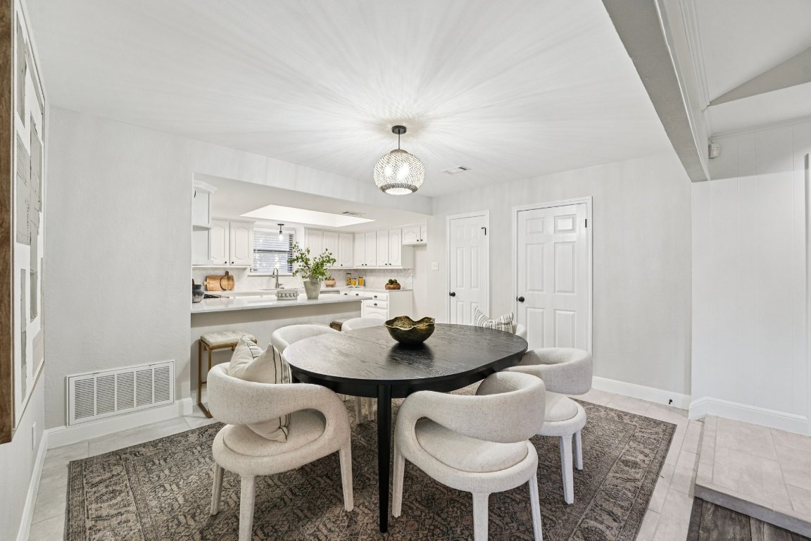 5307 Beckett Circle Austin, TX 78749 - Photo 9 of 29 Dining space with baseboards