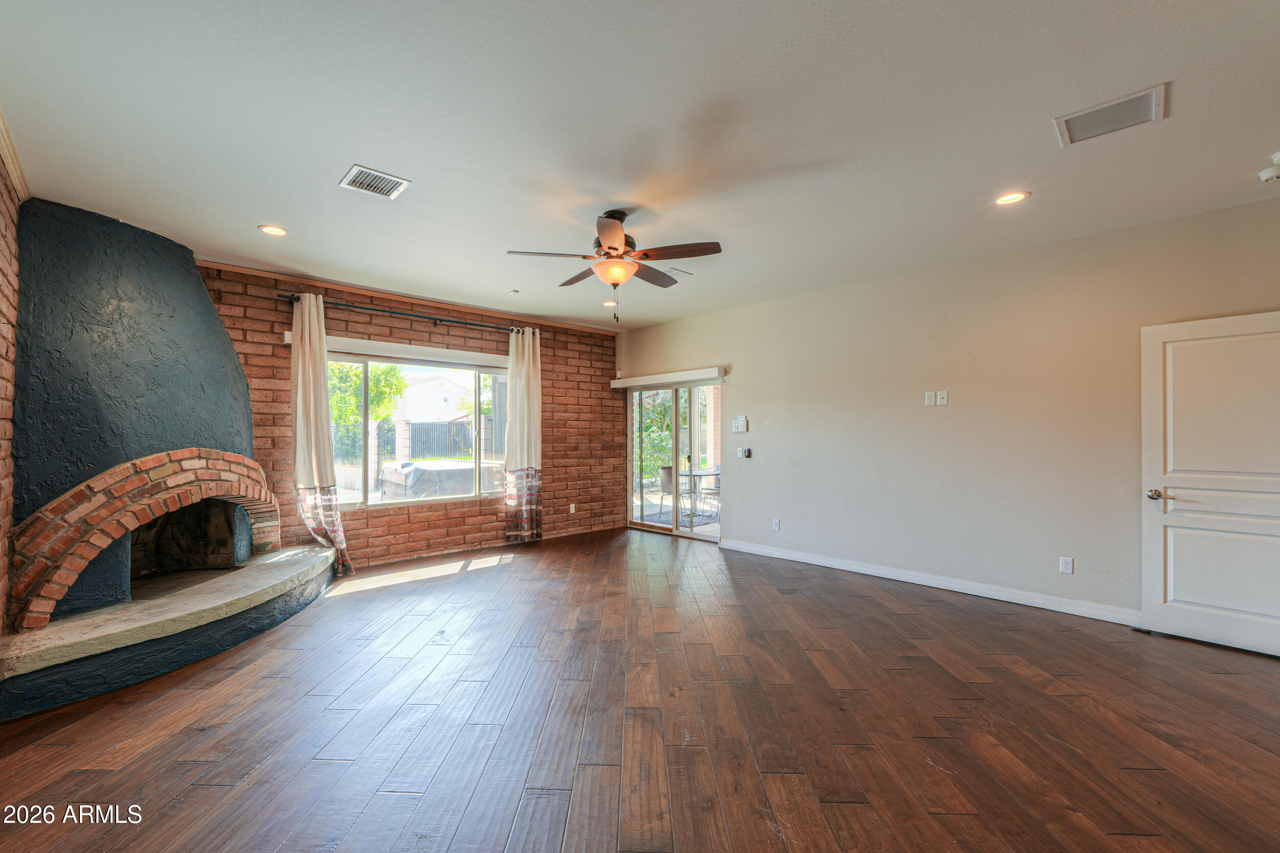 340 North Pottebaum Road Casa Grande, AZ 85122 - Photo 35 of 53 Primary Bedroom (1)