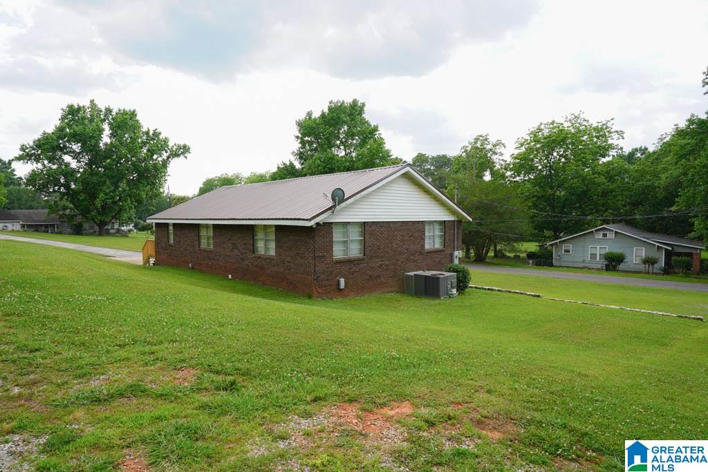 1104 Delta Street Bessemer, AL 35020 - Photo 3 of 22