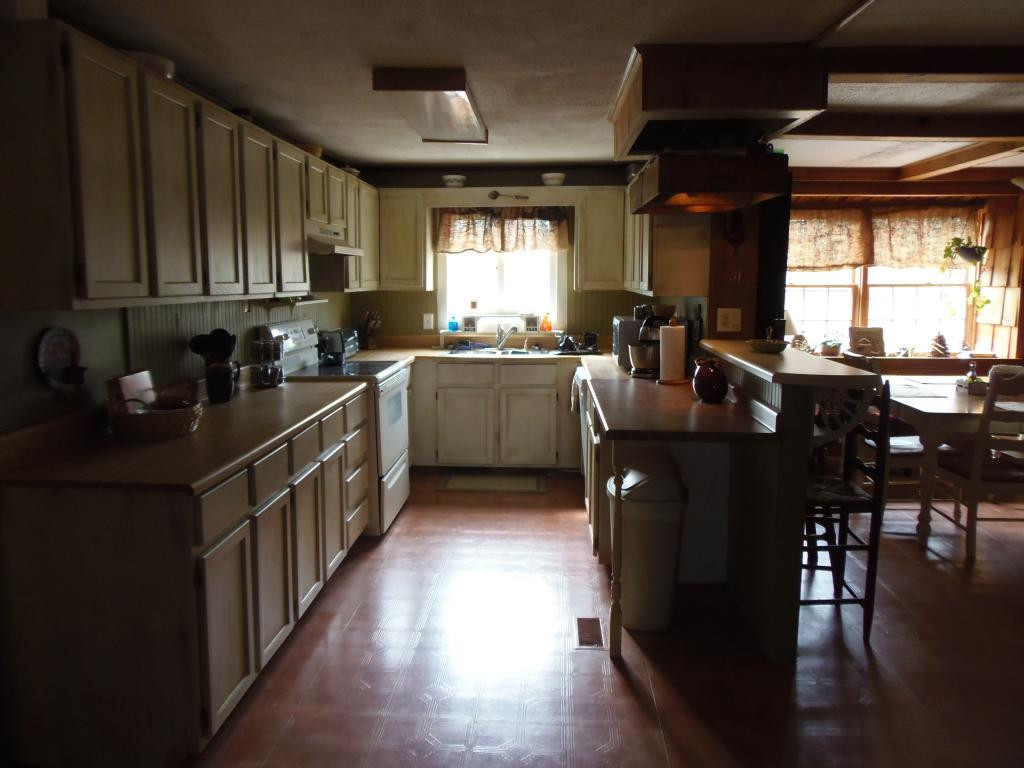 186 Cbm Camp Road Watauga, TN 37694 - Photo 12 of 23 Photo 12