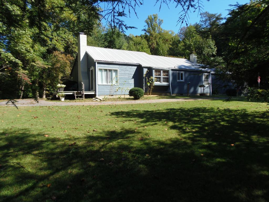 186 Cbm Camp Road Watauga, TN 37694 - Photo 6 of 23 Photo 6