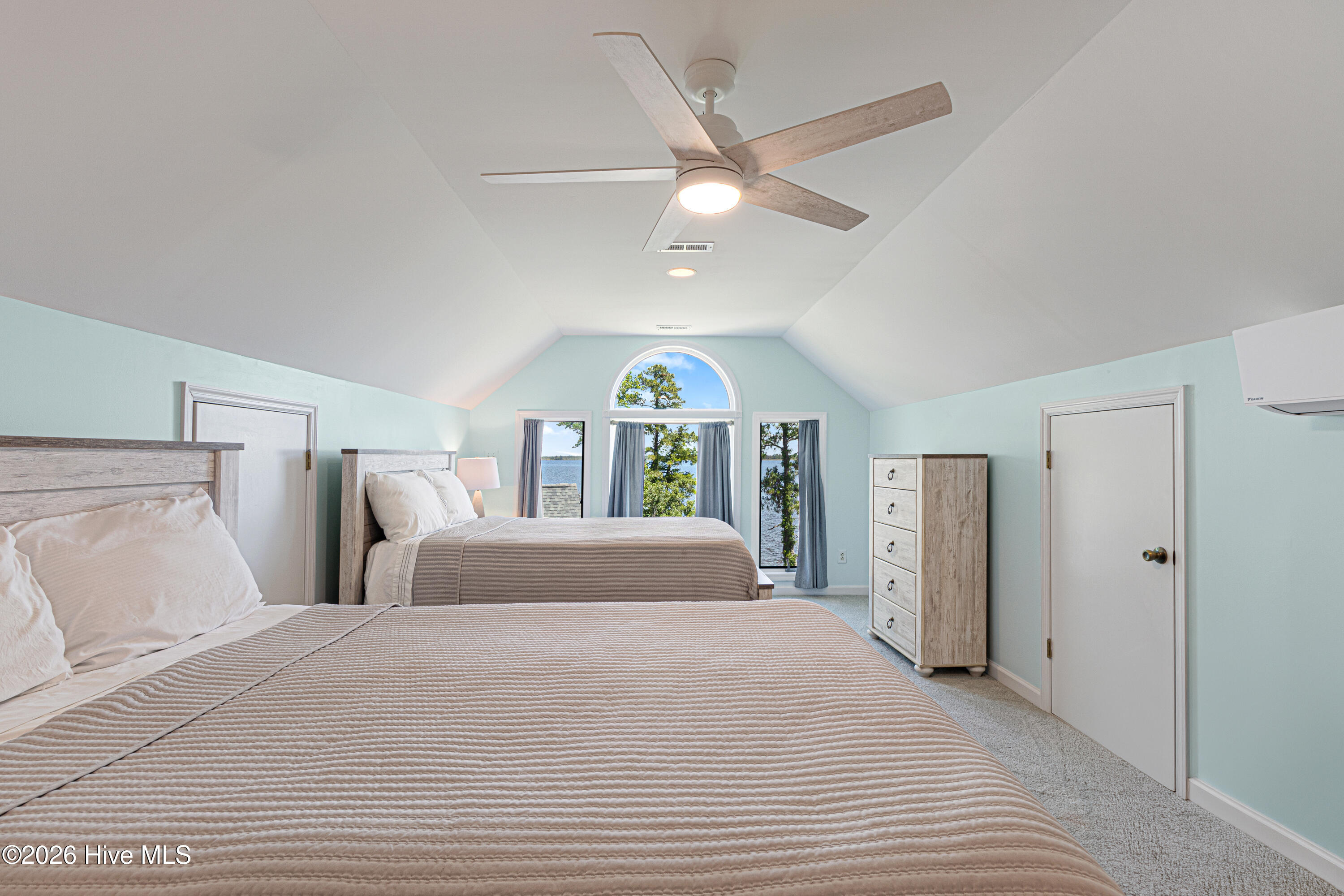 4100 North Rivershore Drive New Bern, NC 28560 - Photo 27 of 87 Upper-Level Guest Room