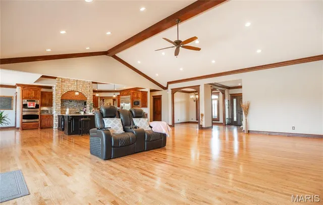 $1,500,000 | 10665 Highway 160, Harviell, MO 63945