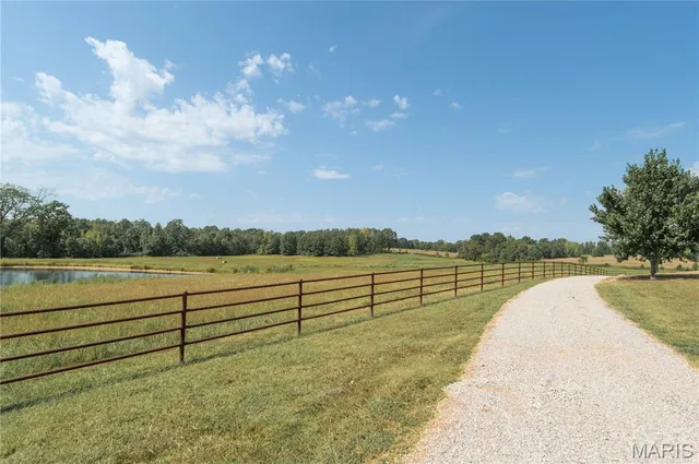 $1,500,000 | 10665 Highway 160, Harviell, MO 63945
