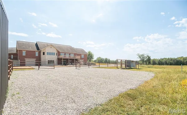 $1,500,000 | 10665 Highway 160, Harviell, MO 63945