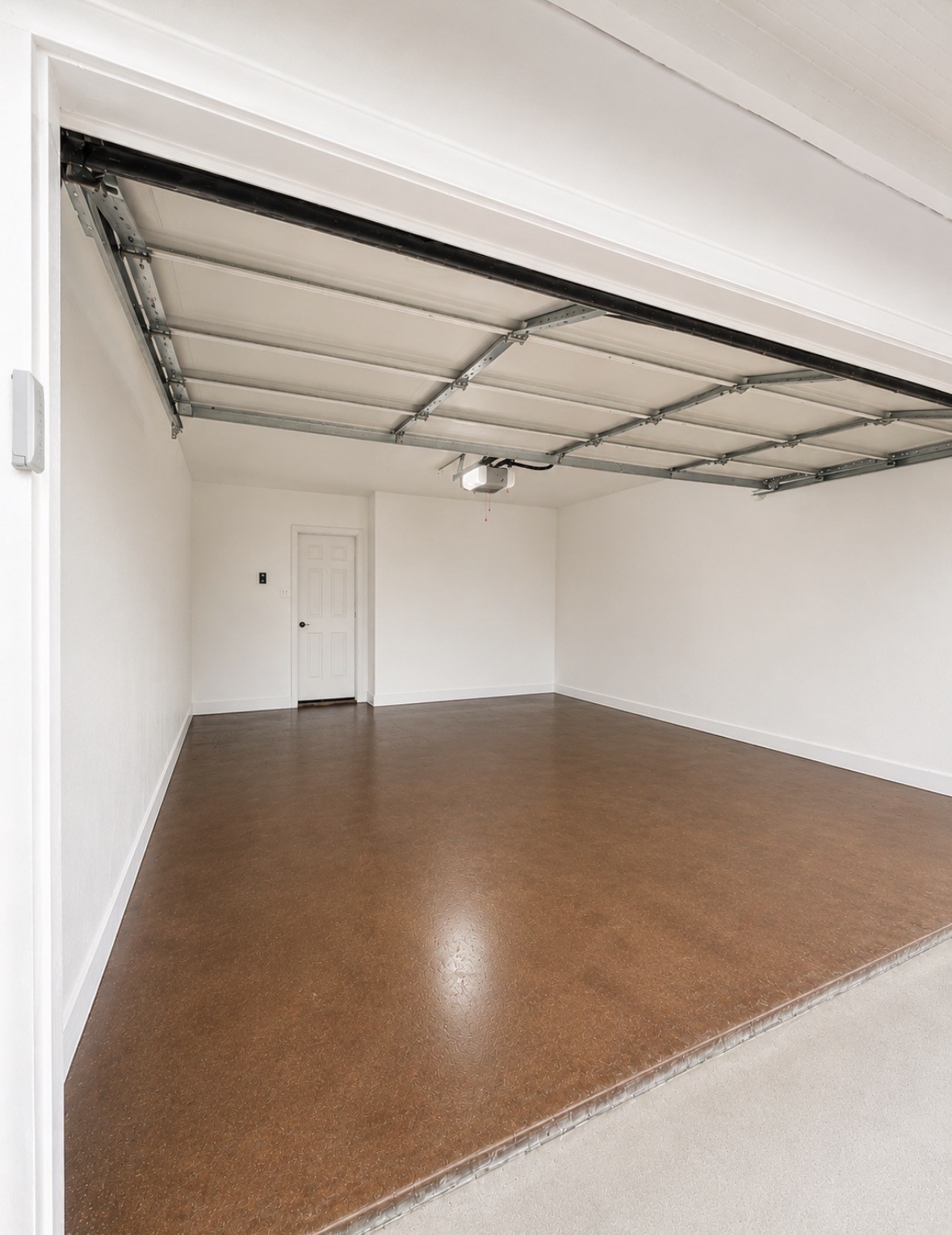 9422 Ledge Street Houston, TX 77075 - Photo 13 of 15 Two Car Garage