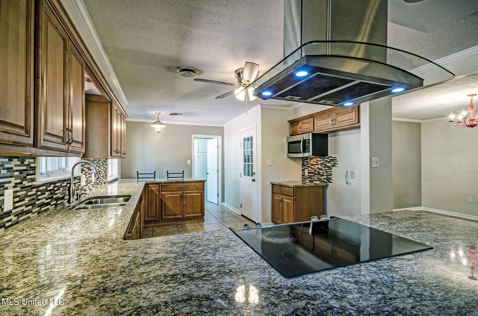 1215 Rockingham Drive Clinton, MS 39056 - Photo 12 of 27 12