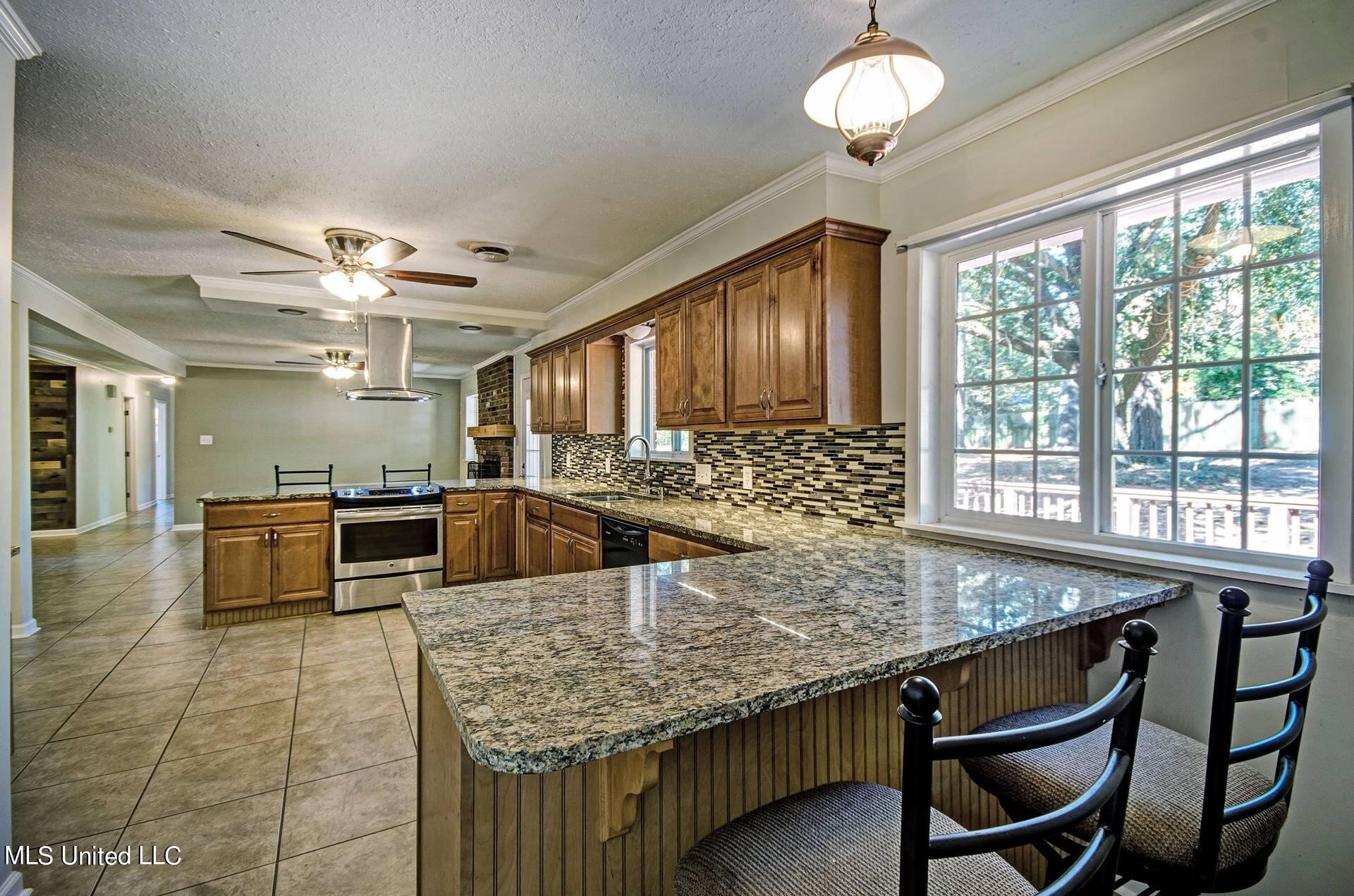 1215 Rockingham Drive Clinton, MS 39056 - Photo 8 of 27 8