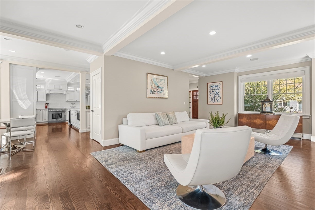 15 York Road Winchester, MA 01890 - Photo 5 of 38
