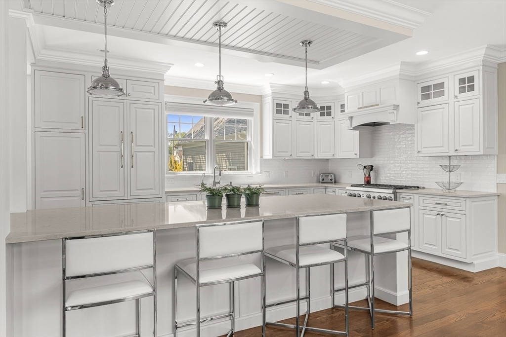 15 York Road Winchester, MA 01890 - Photo 10 of 38