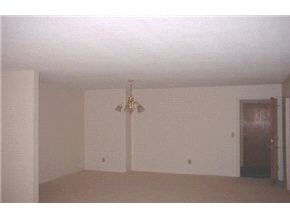 10 Strawberry Bank Road, Unit 13 Nashua, NH 03062 - Photo 3 of 4