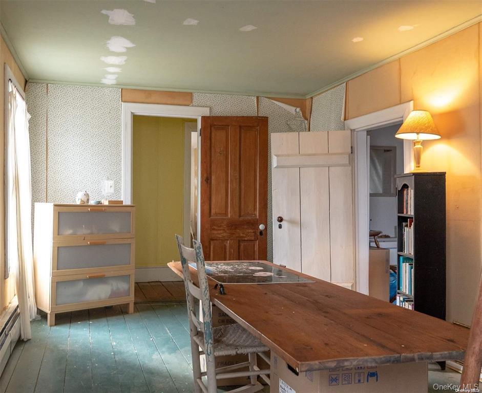 362 Middle Road Bayport, NY 11705 - Photo 13 of 18 Gallery Image 13