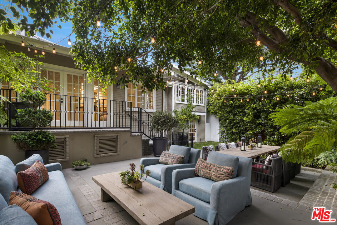 8504 Ridpath Drive Los Angeles, CA 90046 - Photo 3 of 22 Gallery Image 3