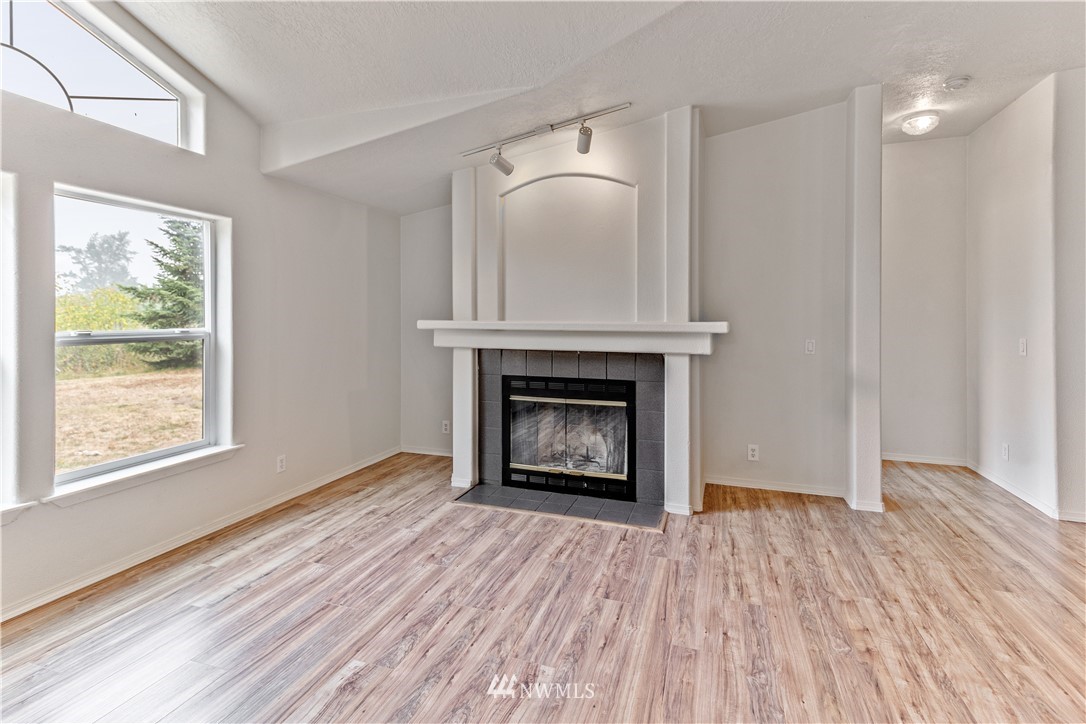 19531 Michigan Hill Road Southwest Rochester, WA 98579 - Photo 11 of 31