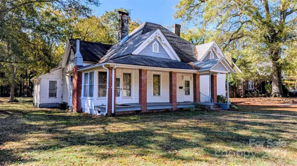 $285,000 | 303 Kings Mountain Street, Clover, SC 29710