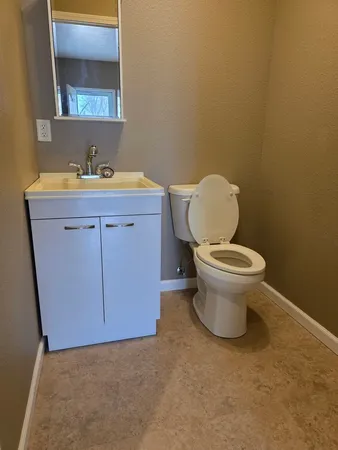 $162,500 | 2806 Jones Street, Eldorado, IL 62930