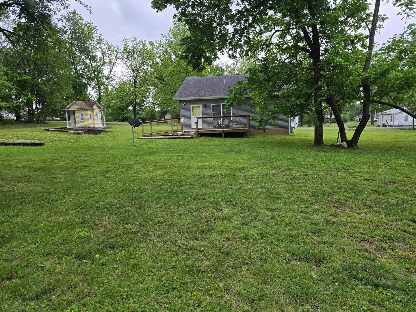 2806 Jones Street Eldorado, IL 62930 - Photo 6 of 23