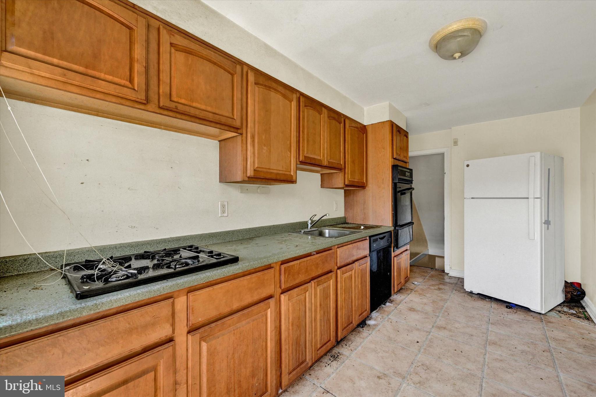 1117 Deanwood Road Baltimore, MD 21234 - Photo 4 of 23 Gallery Image 4