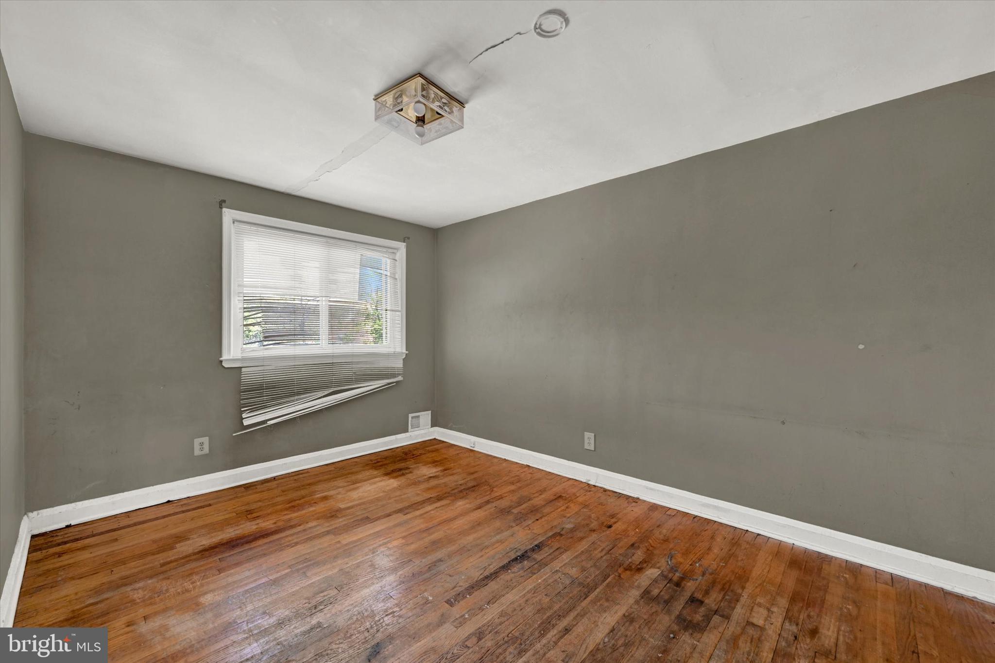 1117 Deanwood Road Baltimore, MD 21234 - Photo 7 of 23 Gallery Image 7