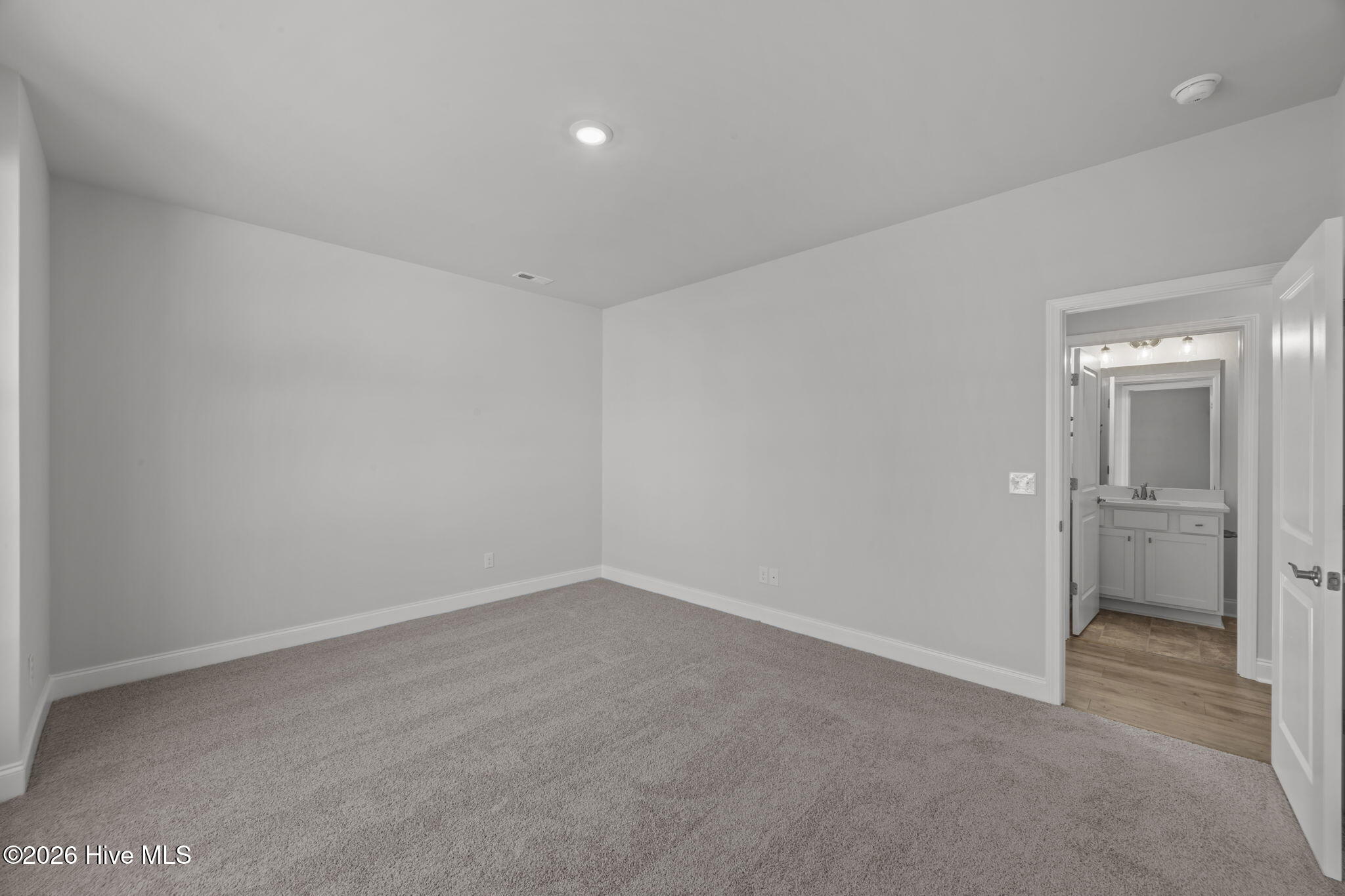 5708 Sloop Court New Bern, NC 28560 - Photo 24 of 90 9-web-or-mls-0C0A1349