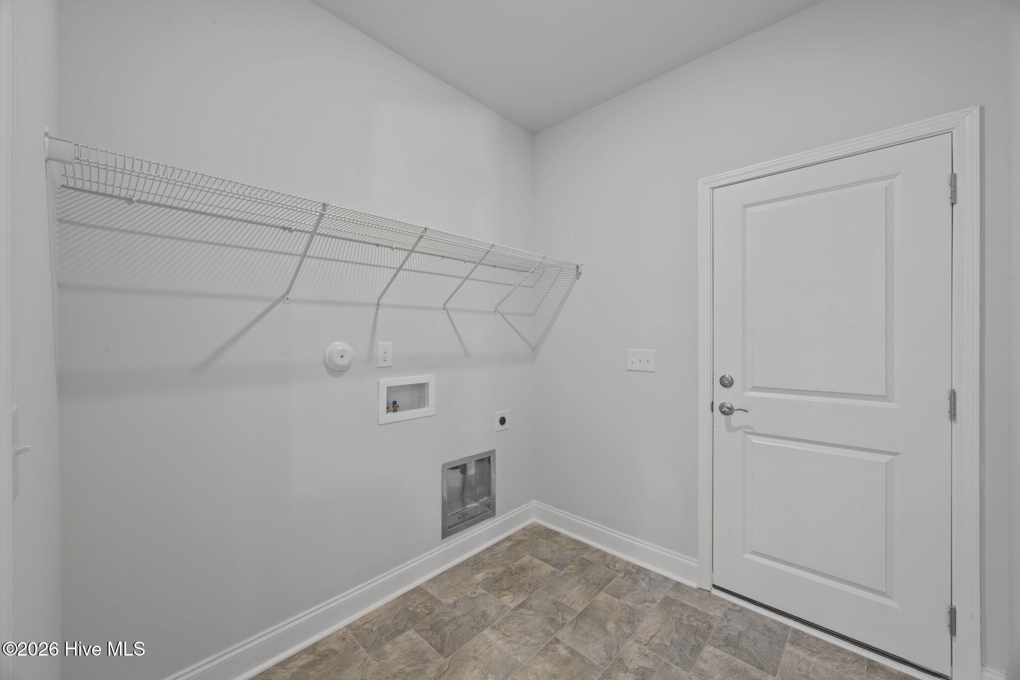 5708 Sloop Court New Bern, NC 28560 - Photo 29 of 90 24-web-or-mls-0C0A1398
