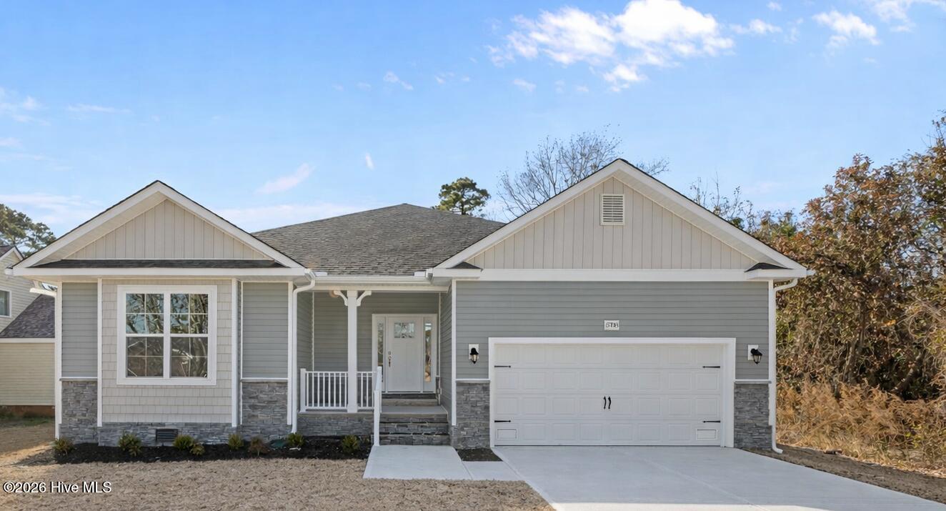 5708 Sloop Court New Bern, NC 28560 - Photo 3 of 90 Front of Home