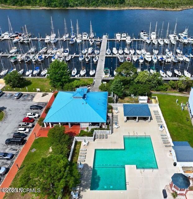 5708 Sloop Court New Bern, NC 28560 - Photo 47 of 90 Outdoor Pool