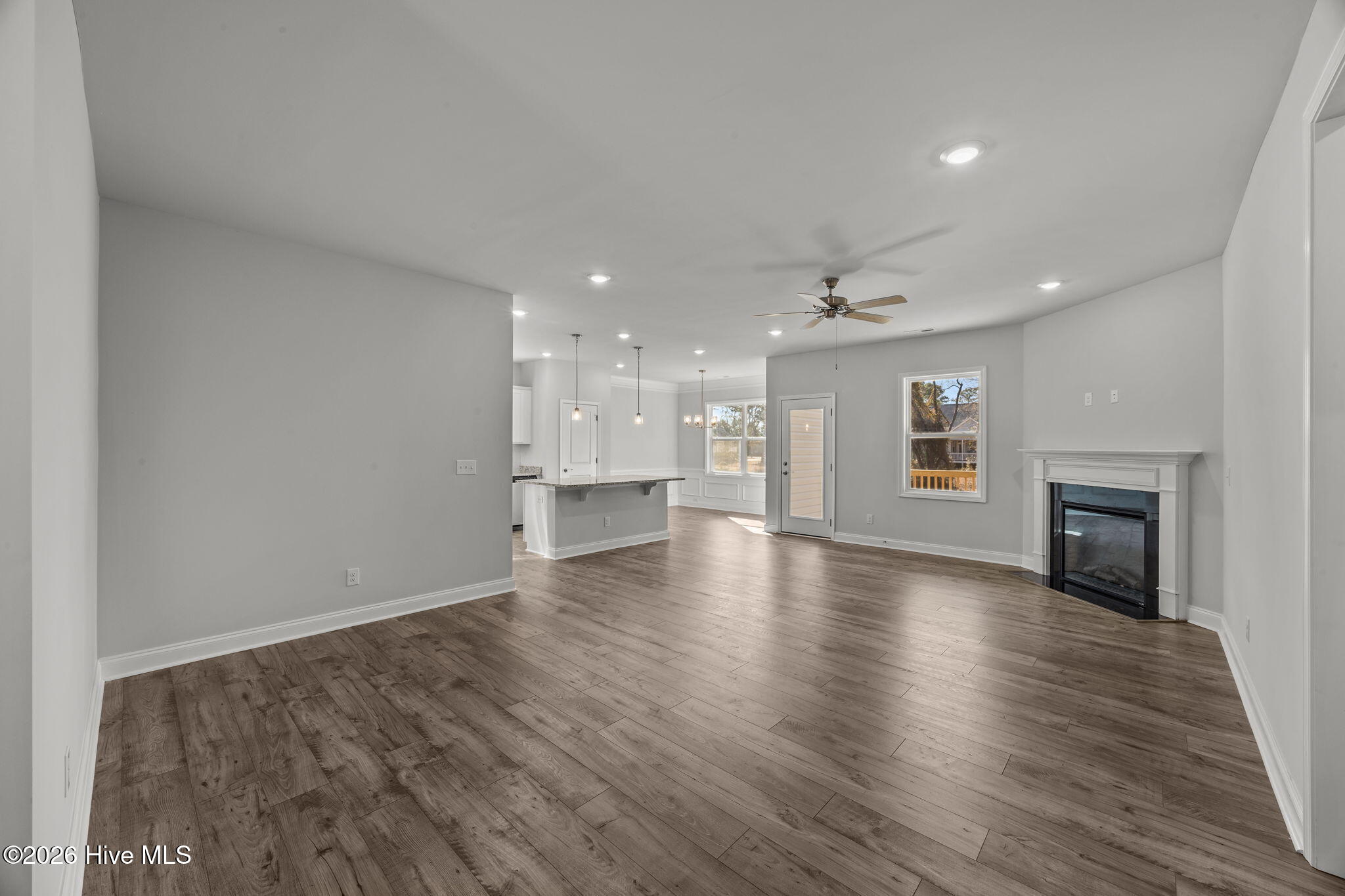5708 Sloop Court New Bern, NC 28560 - Photo 6 of 90 Living room- electric fireplace.