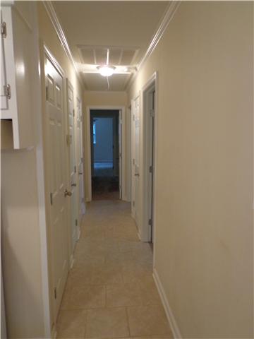 318 Jackson Road Portland, TN 37148 - Photo 9 of 18 Hallway