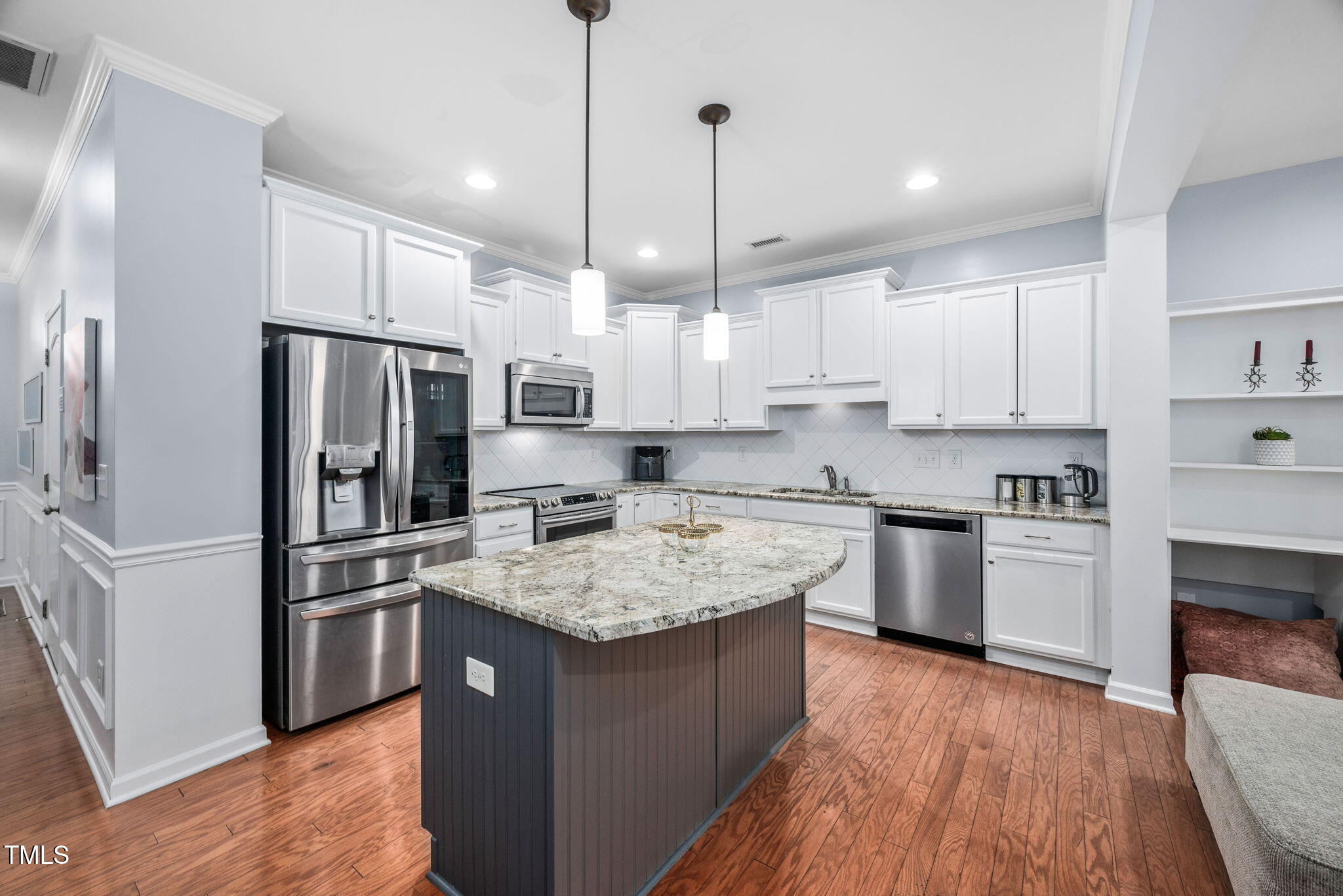 2451 Memory Ridge Drive Raleigh, NC 27606 - Photo 7 of 36 19-web-or-mls-2451-memory-ridge-drive