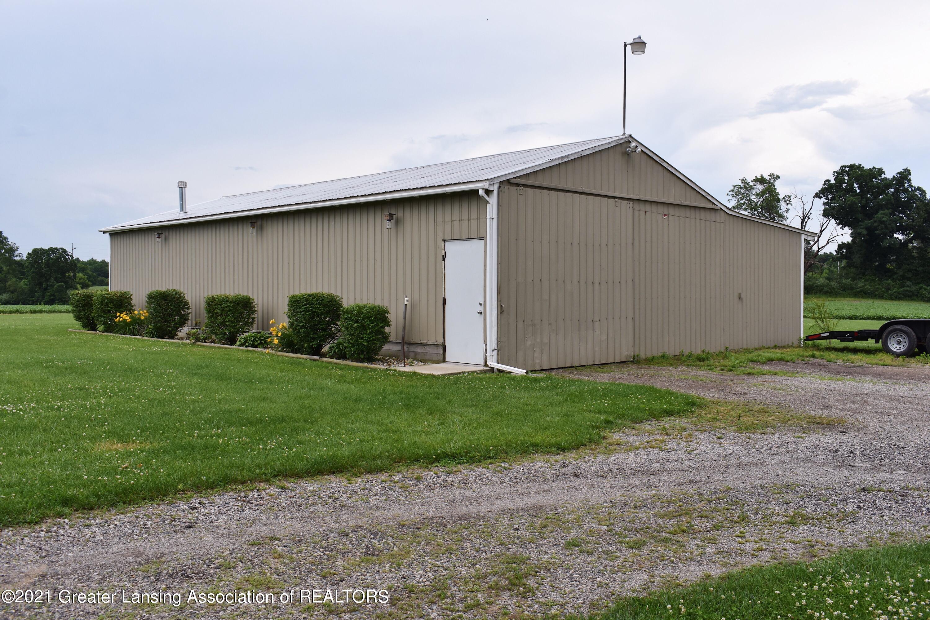 2989 Kalmbach Road Chelsea, MI 48118 - Photo 42 of 45 16