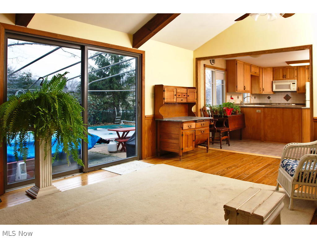 1094 Dorsh Road Cleveland, OH 44121 - Photo 7 of 16 Gallery Image 7