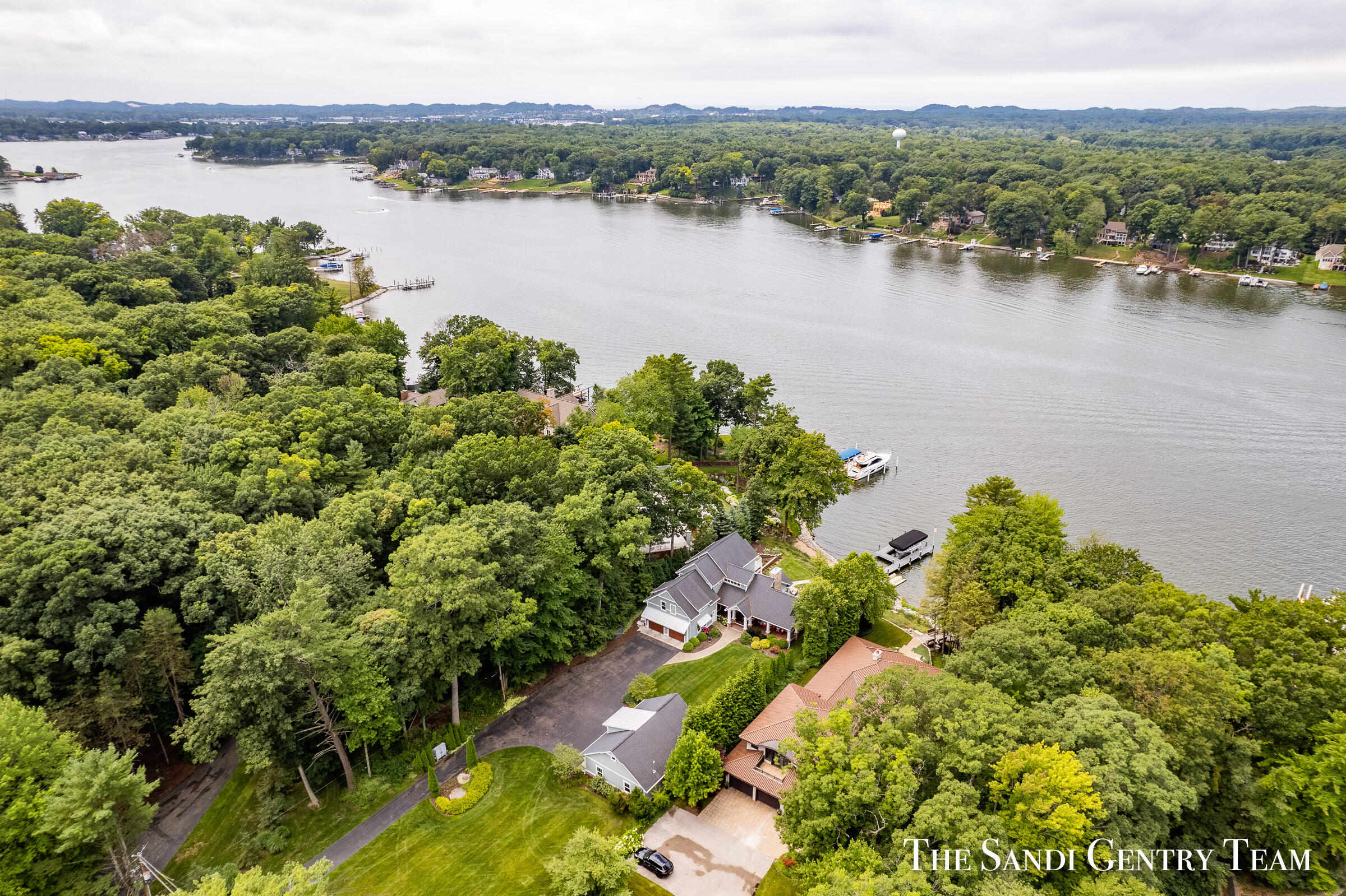 18201 North Fruitport Road Spring Lake, MI 49456 - Photo 88 of 98 DJI_0022
