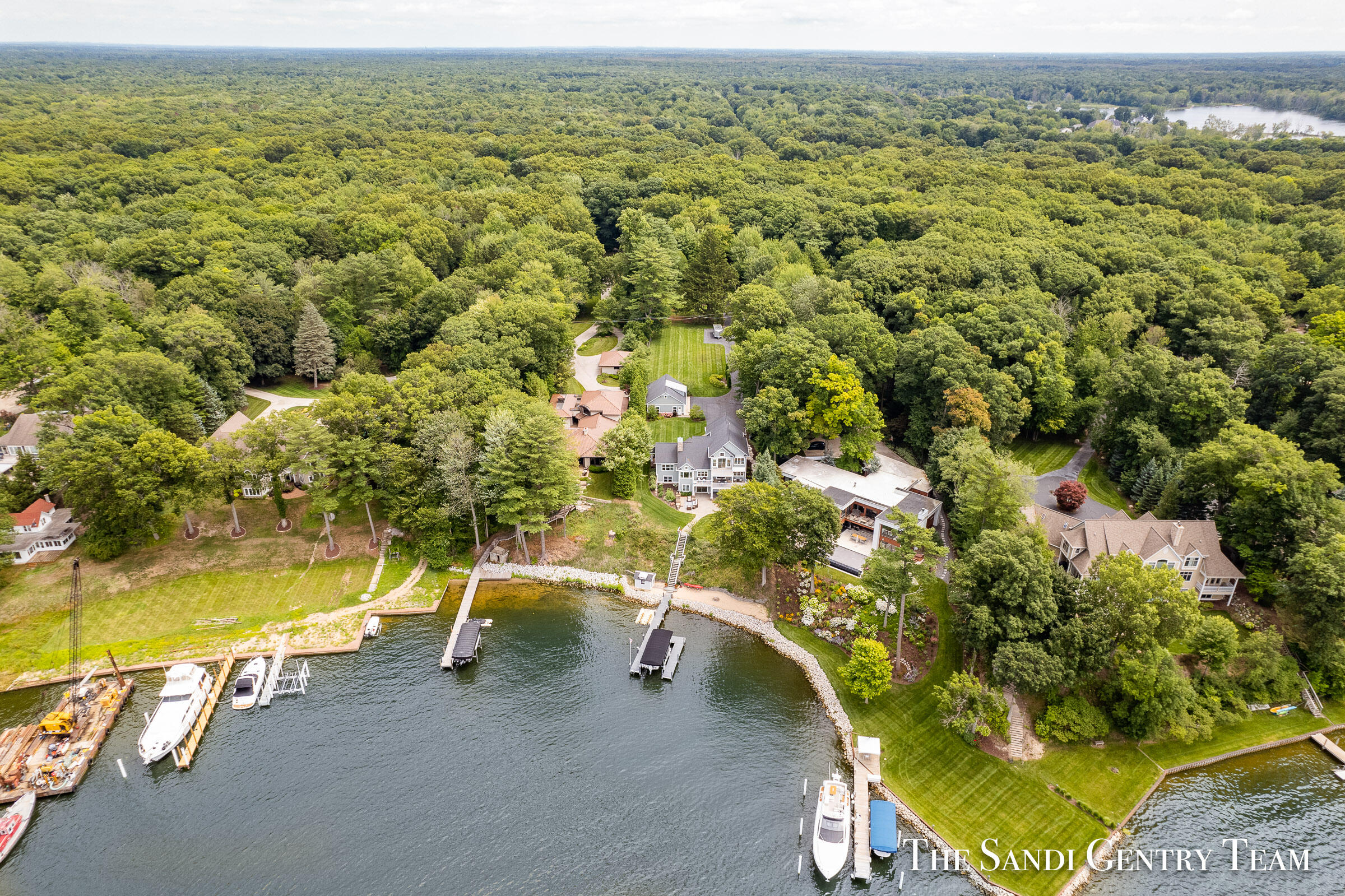 18201 North Fruitport Road Spring Lake, MI 49456 - Photo 92 of 98 DJI_0028