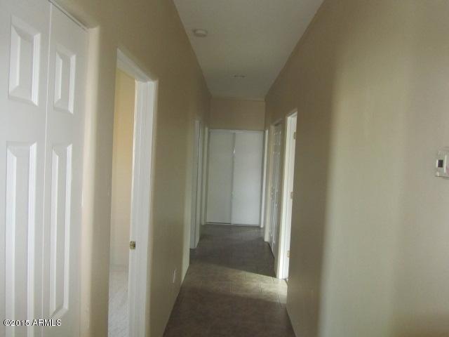 2540 East Roeser Road Phoenix, AZ 85040 - Photo 6 of 15 img_7438