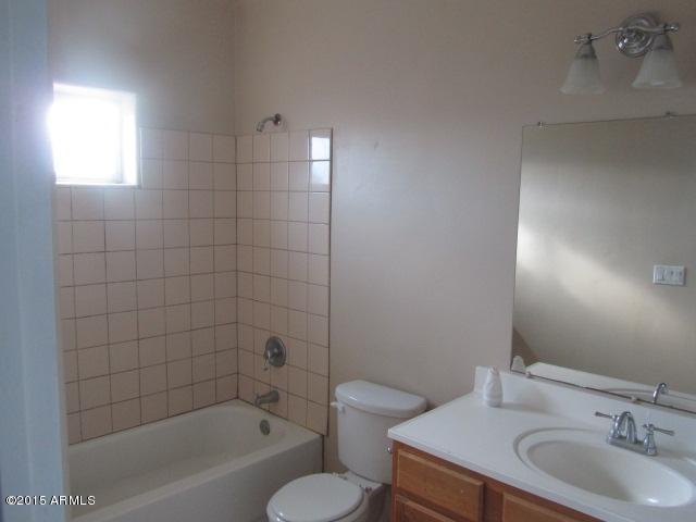 2540 East Roeser Road Phoenix, AZ 85040 - Photo 8 of 15 img_7440