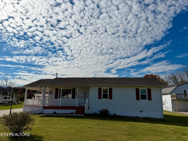 $274,500 | 246 Valley View Road, La Follette, TN 37766