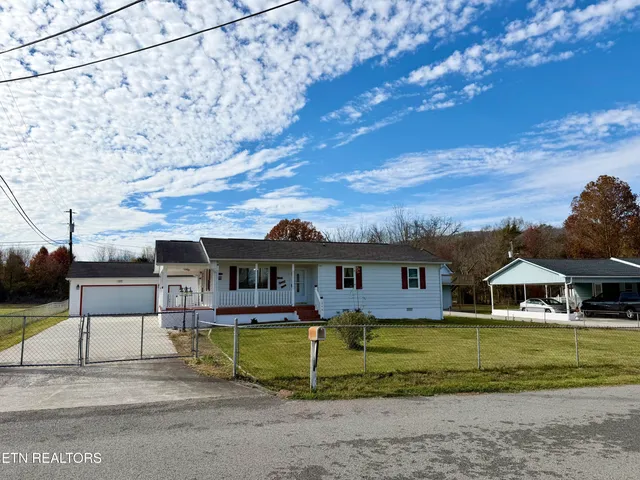 $274,500 | 246 Valley View Road, La Follette, TN 37766