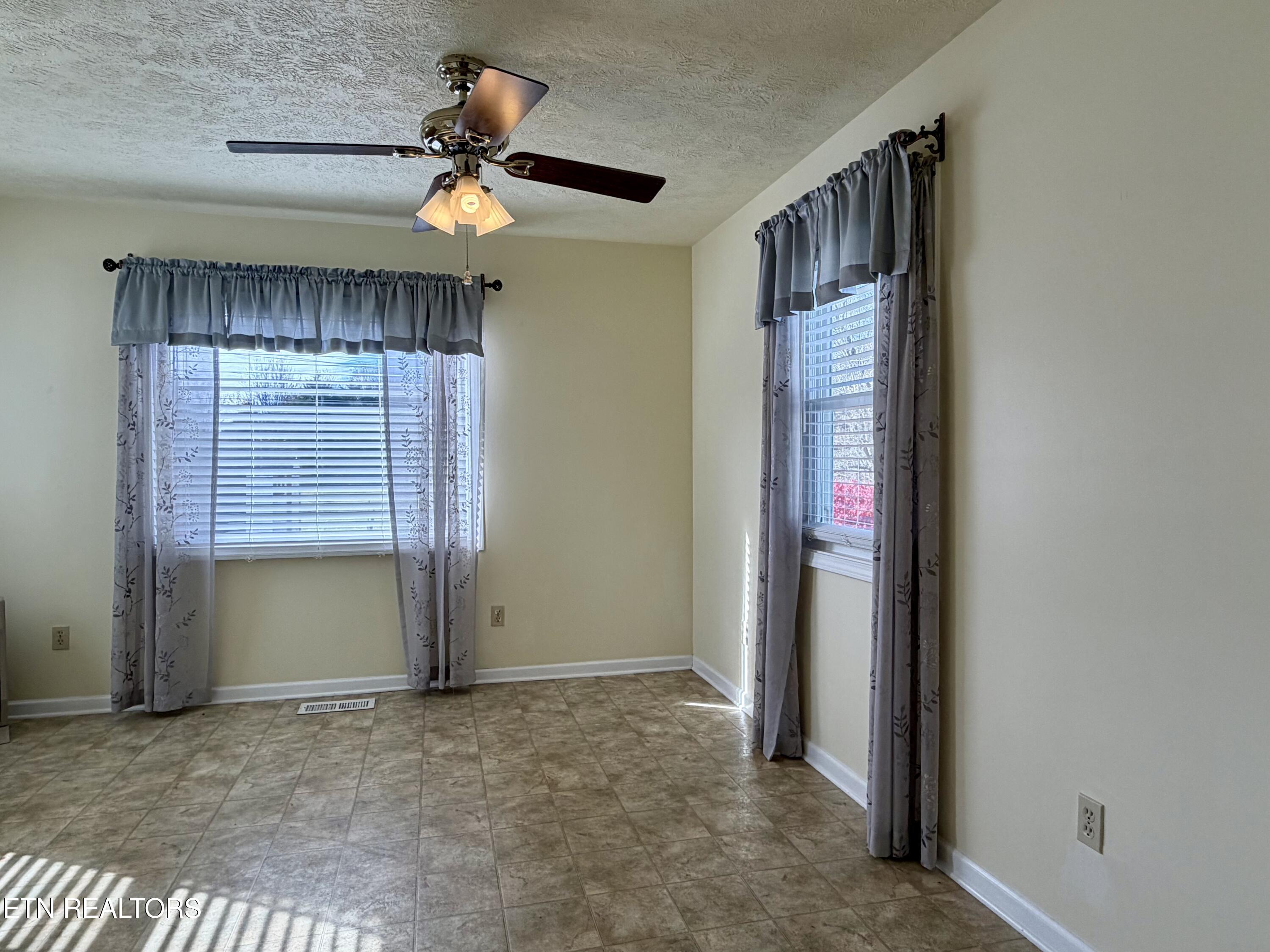 246 Valley View Road La Follette, TN 37766 - Photo 20 of 34 IMG_3889