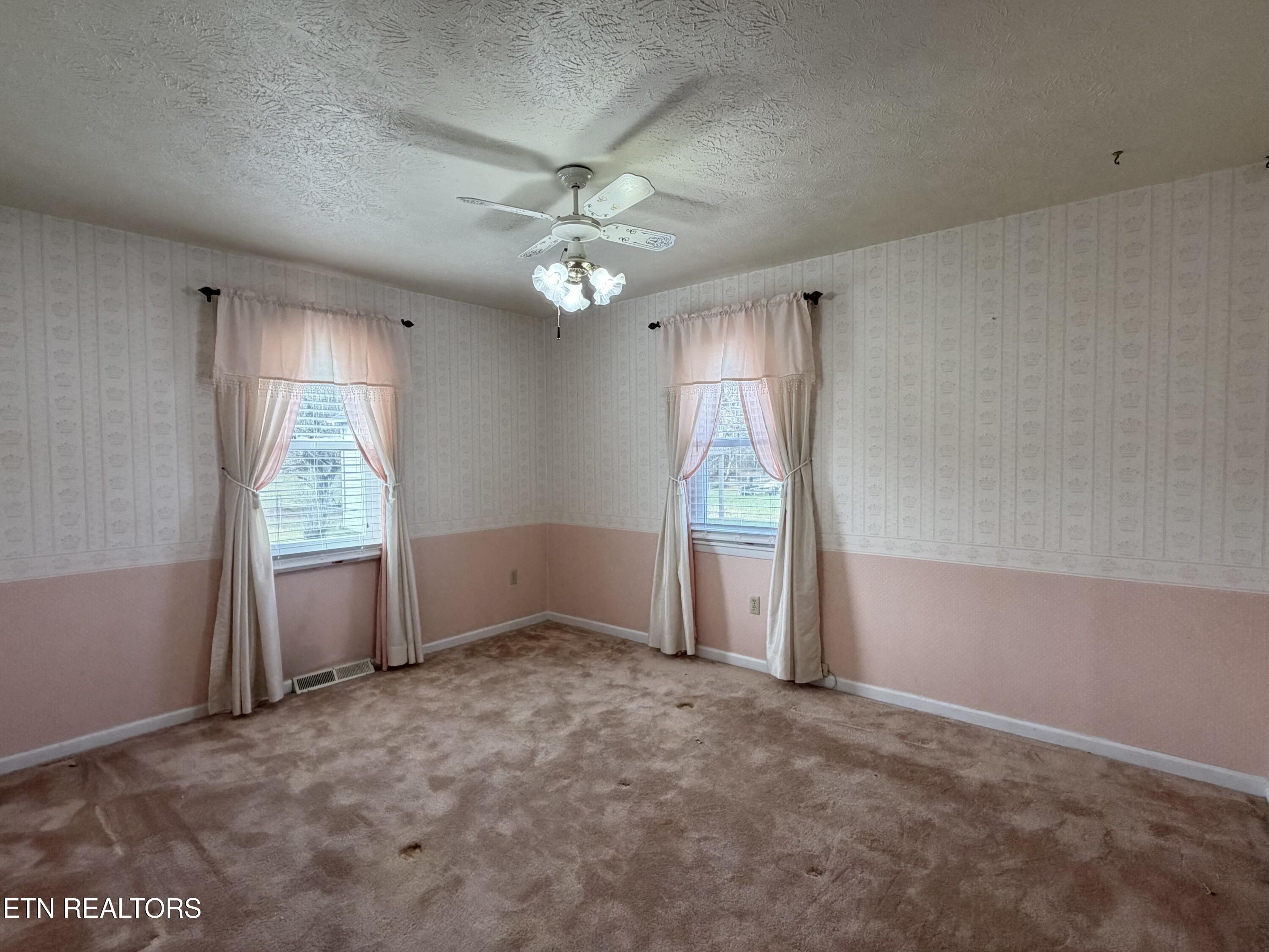 246 Valley View Road La Follette, TN 37766 - Photo 24 of 34 IMG_3881