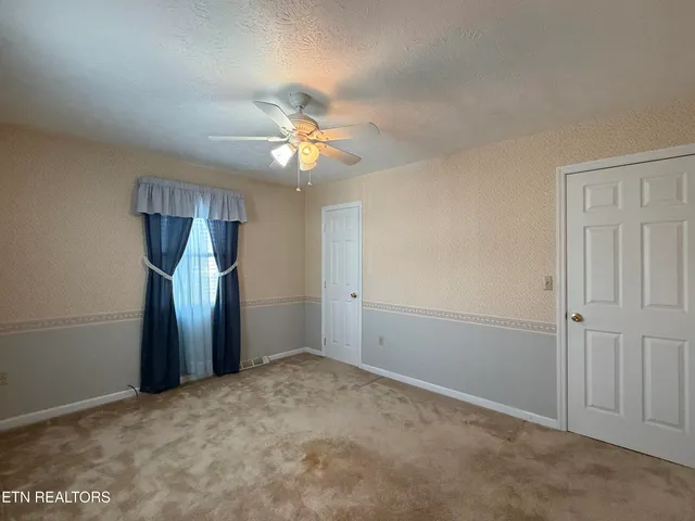 $274,500 | 246 Valley View Road, La Follette, TN 37766