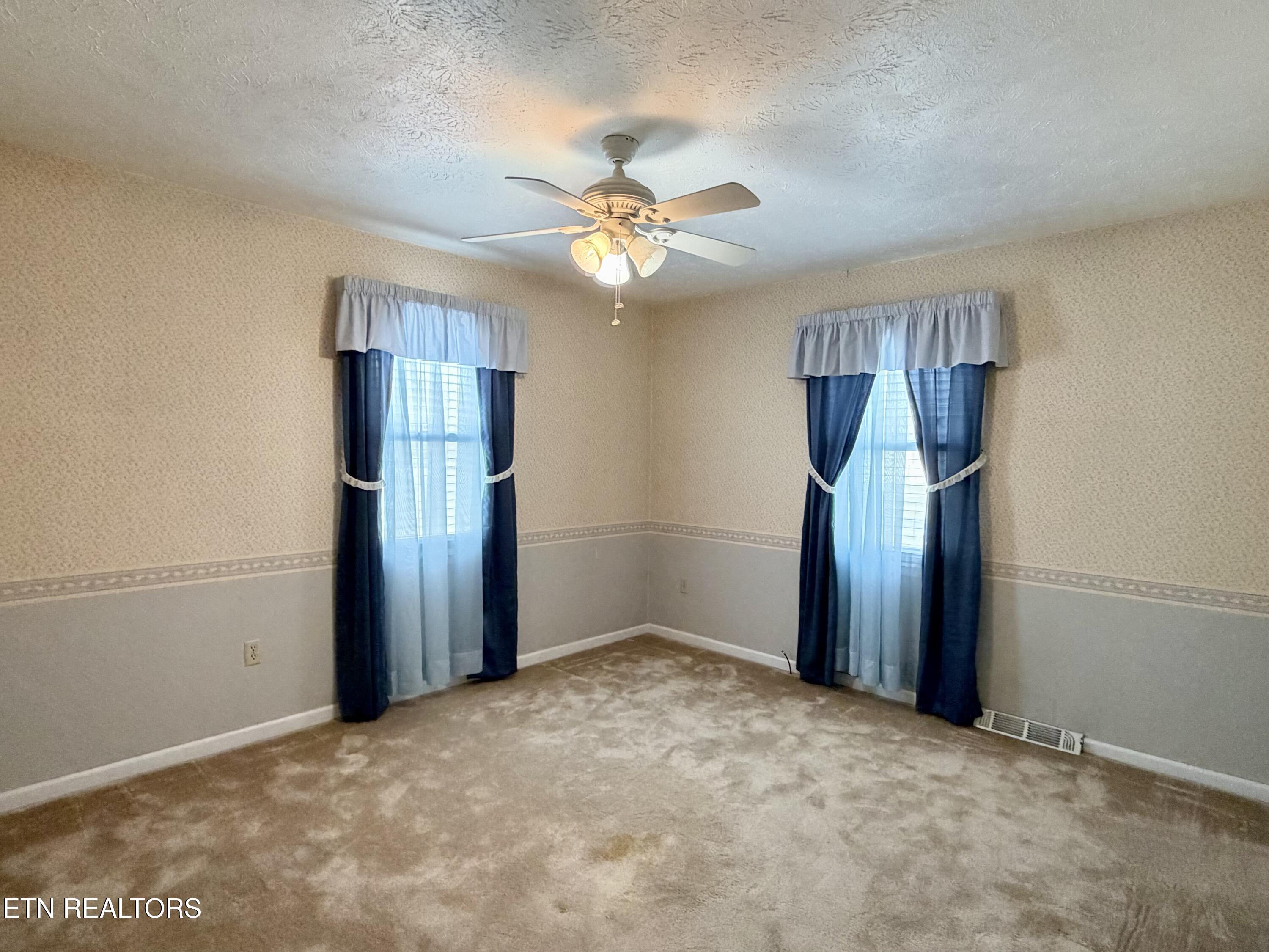 246 Valley View Road La Follette, TN 37766 - Photo 27 of 34 IMG_3877