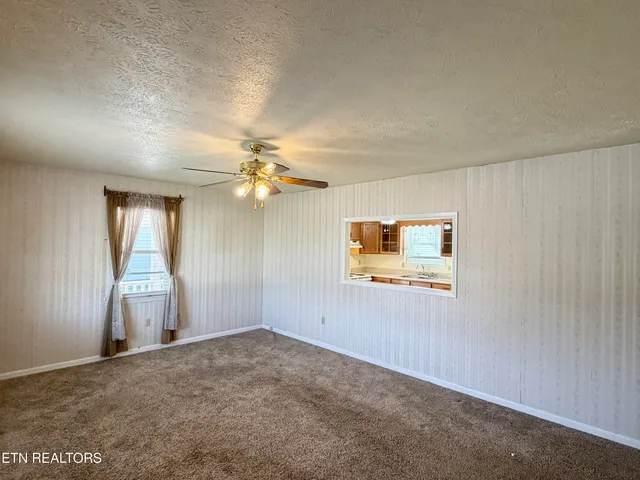 $274,500 | 246 Valley View Road, La Follette, TN 37766