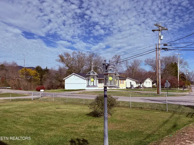 $274,500 | 246 Valley View Road, La Follette, TN 37766