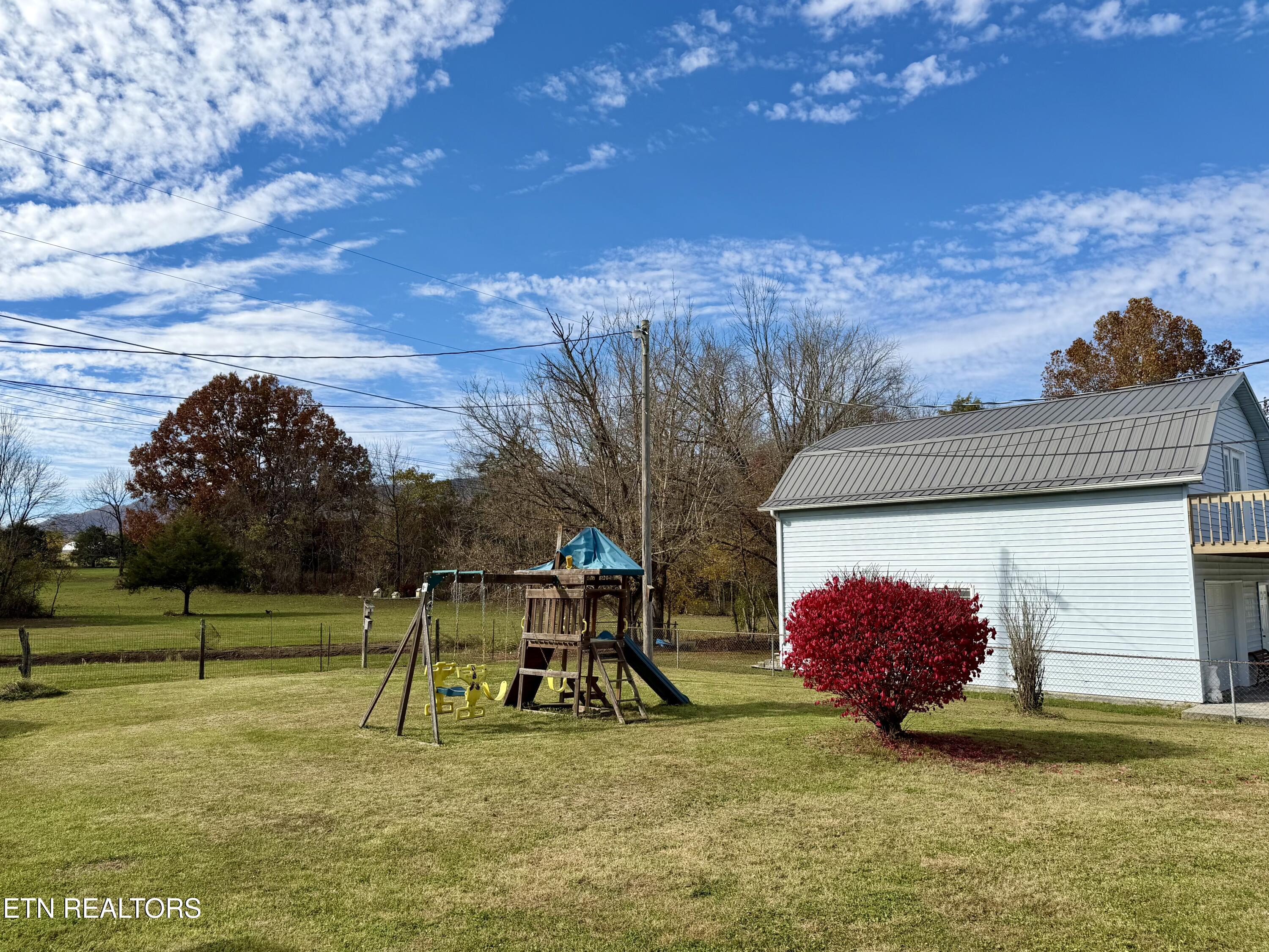 246 Valley View Road La Follette, TN 37766 - Photo 4 of 34 IMG_3900