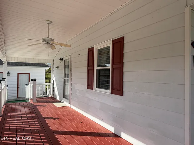 $274,500 | 246 Valley View Road, La Follette, TN 37766