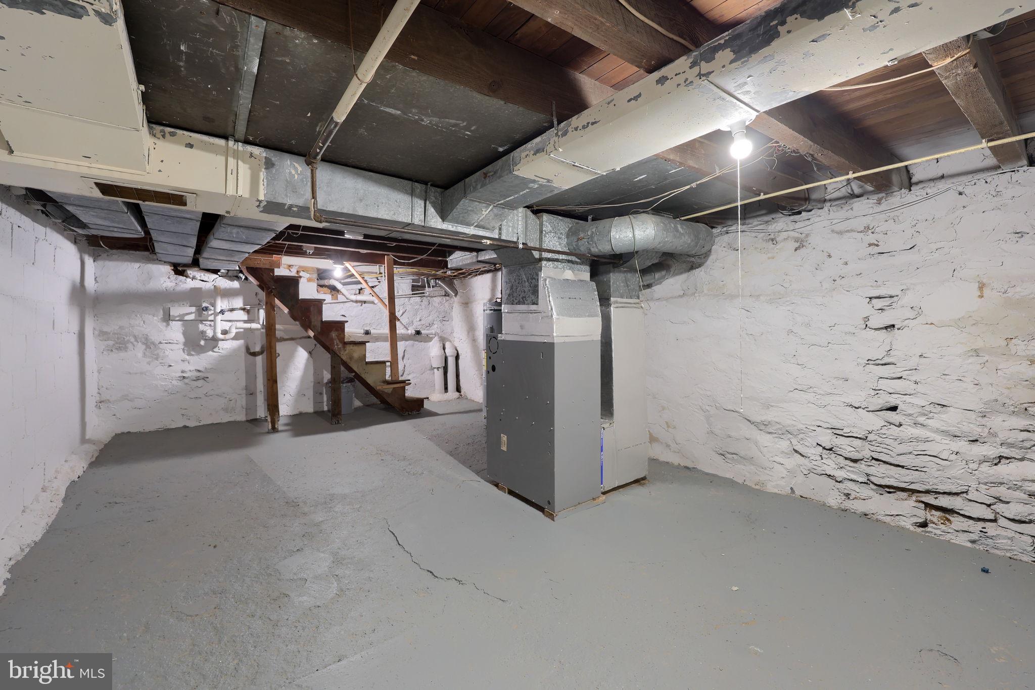 528 High Street Lancaster, PA 17603 - Photo 26 of 32 a view of empty room