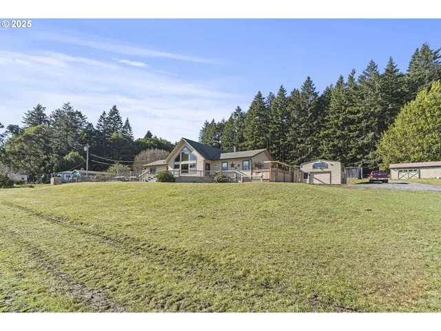 $500,000 | 889 H Avenue, Powers, OR 97466