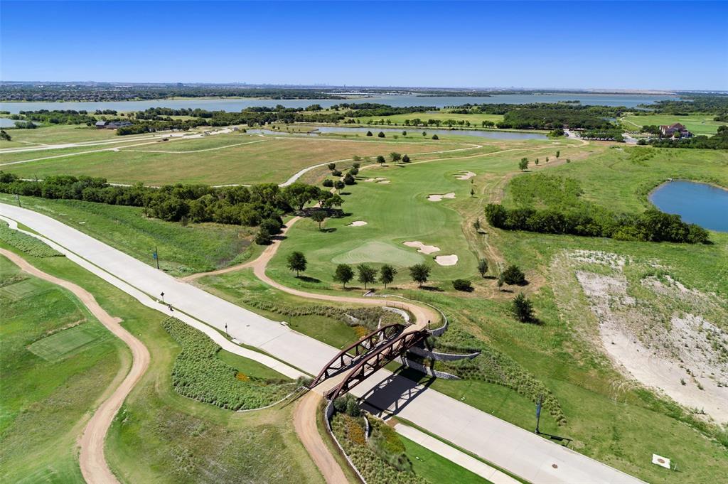 2700 Castlebridge The Colony, TX 75056 - Photo 34 of 38