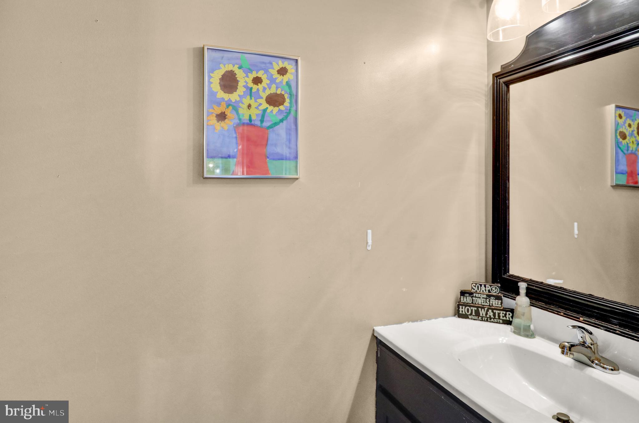 77 Miller Road Bernville, PA 19506 - Photo 12 of 39 Half bath